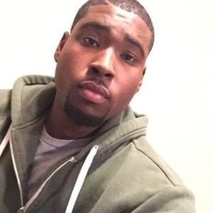 Meet your Posher, Devin